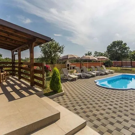 Sejdi With Private Pool Holiday home